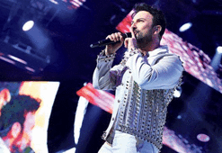 Sağanak yağmur bile olsa Tarkan'dan vazgeçmediler!