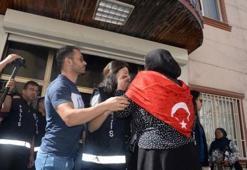 Diyarbakır HDP il binası önünde gerginlik! Aileler 'Yeter artık' deyip haykırdı: Susmayacağız!