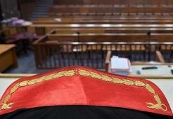 Eski Yargıtay üyesi Önder Aytaç'a FETÖ'den 11 yıl 3 ay hapis