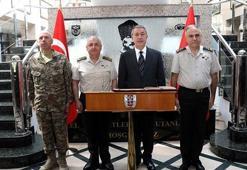 Bakan Akar'dan Özel Kuvvetler Komutanlığı'na ziyaret
