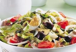 Besin deposu Niçoise Salatası nasıl yapılır?