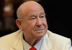 İlk uzay yürüyüşünü yapan astronot hayatını kaybetti
