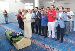 Nusaybin şehidinin tabutuna kızlarının düğünde giyeceği takım elbise bırakıldı