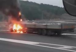 Kuzey Çevre Otoyolu'nda feci kaza! TIR alev alev yandı
