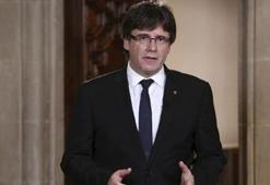 Eski Katalan lider Puigdemont teslim oldu