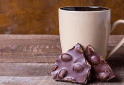 Ünlü kalp doktorundan yasaklı çikolata ve çay uyarısı