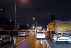 Basın Ekspres Yolu'nda trafiği kilitleyen kaza!