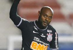 Vagner Love buldu mu, atıyor