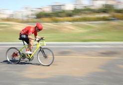 200 kilometre hıza ulaşmak için pedal çevirecek
