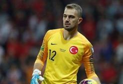 Mert Günok dev kalecileri solladı! Avrupa'nın zirvesinde