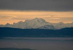 Dünyaca ünlü kayak merkezinde çığ felaketi!