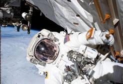 Astronotlar uzay yürüyüşüne çıktı