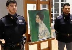 22 yıl önce çalınan tablo duvardan çıktı