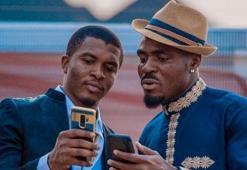 Emenike bombayı patlattı: Yakında eve dönüyorum!