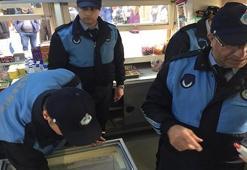 Ekipler harekete geçti! 'Şırınga çikolatalar' toplatıldı