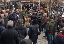 Tunceli'de zammı beğenmeyen minibüsçüler kontak kapattı