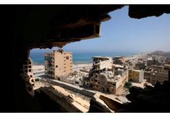 Yabancı savaş uçakları Libya'yı vurdu