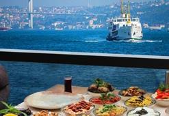 Boğaz manzaralı bir muhabbet, dostlar ve nefis bir menü…