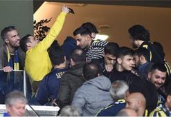 Dev derbide Van Persie sürprizi