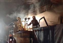 Sultangazi'de korkutan yangın