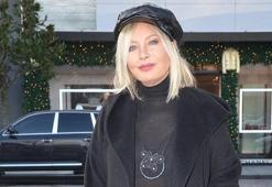 Emel Sayın'dan yılbaşı hediyeleri