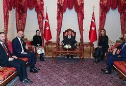 Cumhurbaşkanı Erdoğan, Hande Yener ve Demet Akalın'ı kabul etti