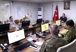 Bakan Akar ve komutanlar sınırda!