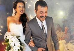 Mustafa Üstündağ ile Ecem Özkaya boşandı!