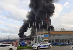 Plastik fabrikasında büyük yangın!