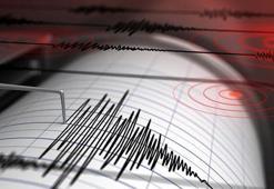Manisa'da korkutan deprem! Büyüklüğü...