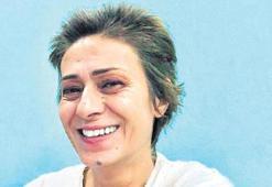 Yıldız Tilbe'nin yeni imajı şaşırttı!