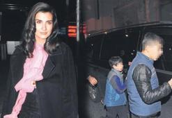 Tuba Büyüküstün'ün korku dolu gecesi!