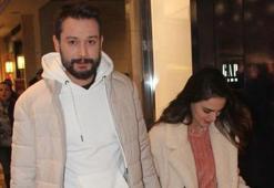 Aşklarını sosyal medyada ilan etmişlerdi! İlk kez el ele...