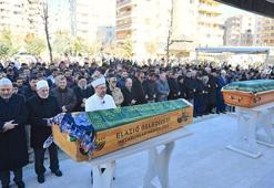 Elazığ ve Malatya'da depremde hayatını kaybedenlere veda