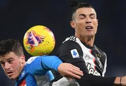 Serie A’da lider Juventus, Napoli deplasmanında kaybetti