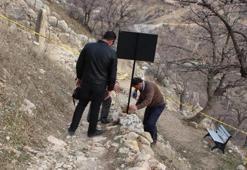 Deprem sonrası bu tabelayı koydular! Kimseyi yaklaştırmıyorlar