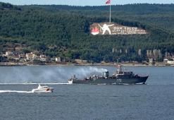 Rus savaş gemisi ve askeri römorkörü Çanakkale Boğazı'ndan geçti