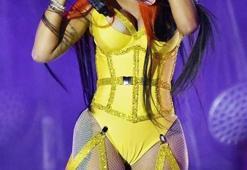 Cardi B şov yaptı!