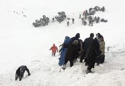 Van'da ikinci çığ faciası! Çok sayıda kişi hayatını kaybetti...
