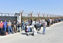 148 bin sivil daha Türkiye sınırı yakınlarına göç etti