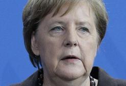 Irkçı saldırı ile ilgili Merkel’den ilk açıklama geldi