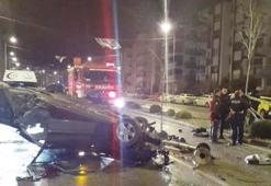 Ticari taksi ile otomobil çarpıştı! Ölü ve yaralılar var