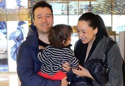 Azra Akın ve ailesi alışveriş turunda