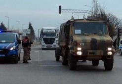 Sınırda dikkat çeken hareketlilik! Askeri sevkiyat yapıldı!