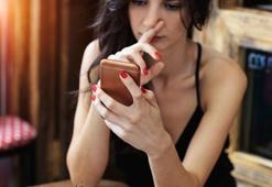 Apple, eski iPhone sahiplerine 25 dolar ödeyecek