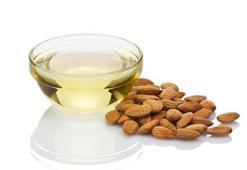 Badem yağı ne işe yarar? Faydaları nelerdir?
