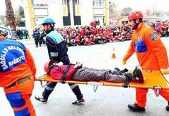 Bağcılar’da 7 büyüklüğünde deprem tatbikatı