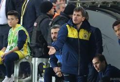 Fenerbahçe'de Emre Belözoğlu sahaya iniyor!