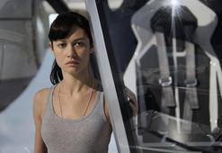 Ünlü oyuncu Olga Kurylenko'da corona virüs tespit edildi!