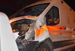 Ambulans yayalara çarptı! Ölüler var!